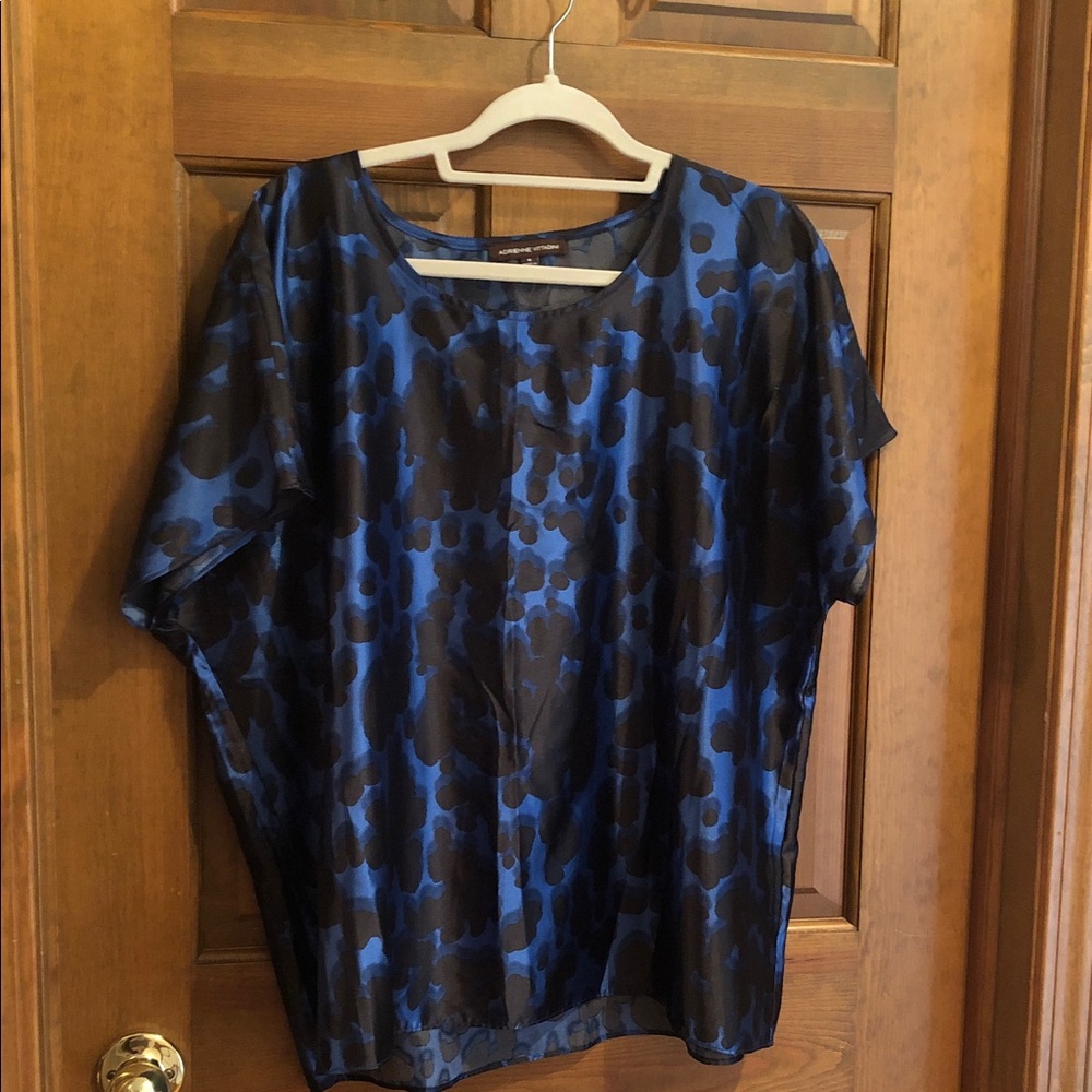 Adrienne Vittadini Oversized Blue and Black Satin Top